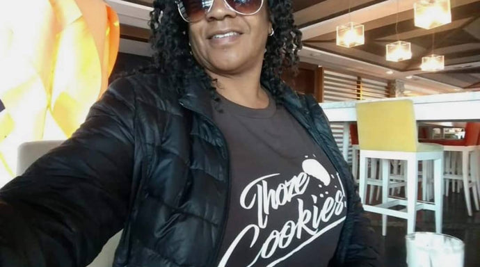 Thoze Cookies! T-Shirt - Unisex Chocolate Crew Neck